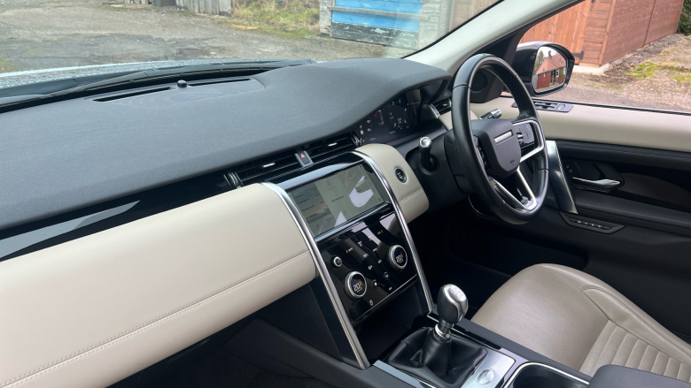 Land Rover Discovery Sport 2.0 D165 SE 5dr 2WD Diesel Station Wagon